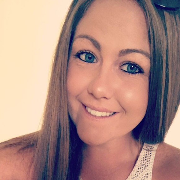 Meet your Posher, Brianna - Picture 1 of 1